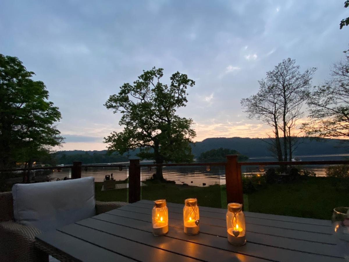 Loubi'S Lakeside Lodge Windermere Bagian luar foto